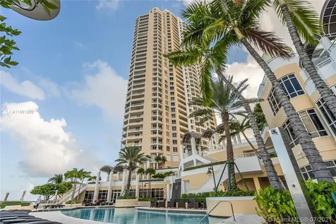 808 Brickell Key Drive Miami FL 33131