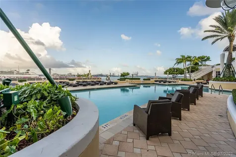 808 Brickell Key Drive Miami FL 33131