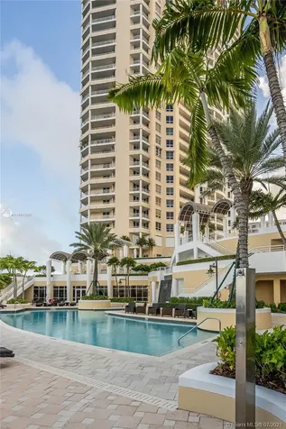 808 Brickell Key Drive Miami FL 33131