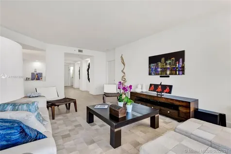 808 Brickell Key Drive Miami FL 33131