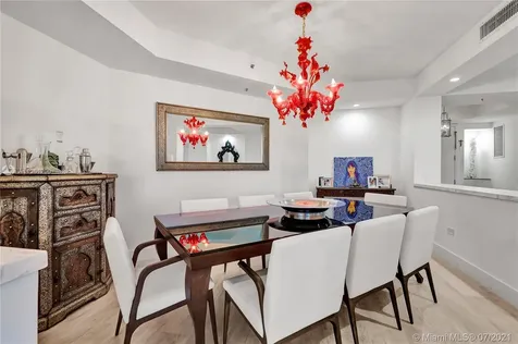 808 Brickell Key Drive Miami FL 33131