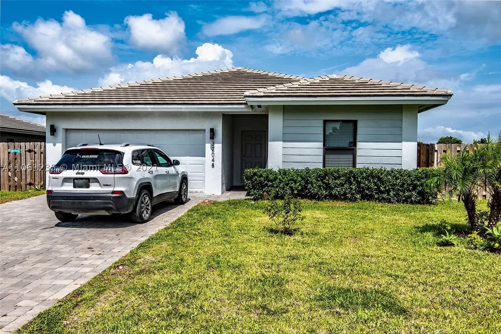 32048 SW 199th Court Homestead FL 33030