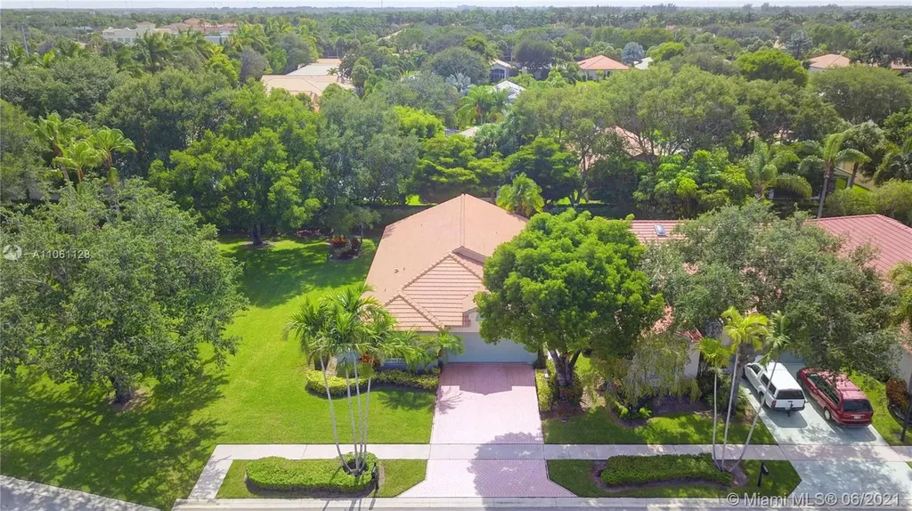 9954 Harbour Lake Circle Boynton Beach FL 33437