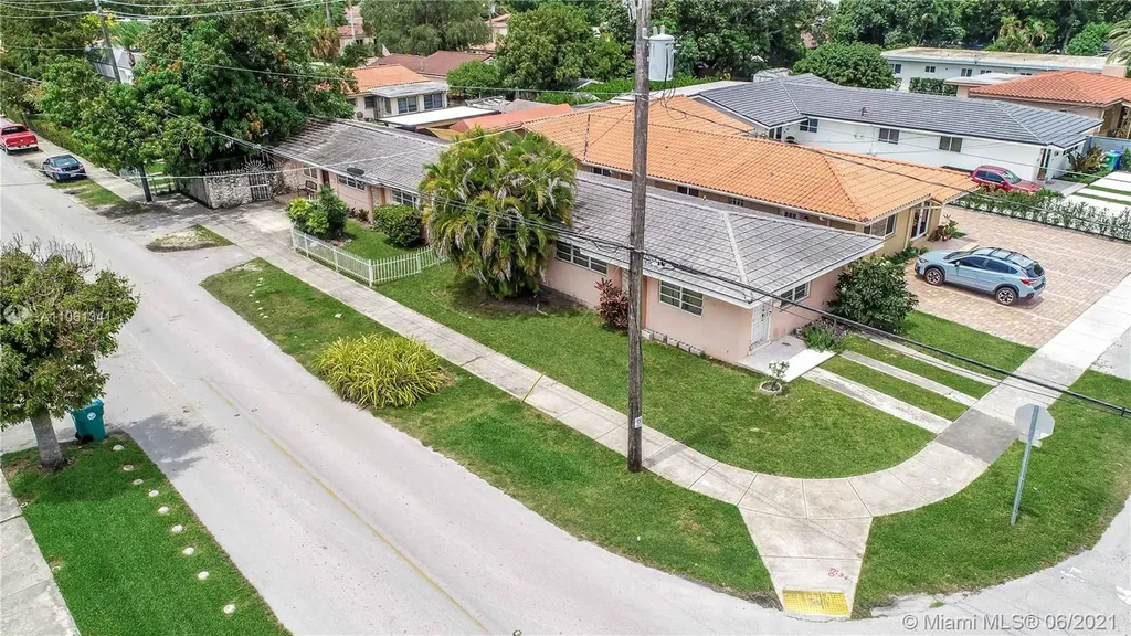 2350 SW 36th Avenue Miami FL 33145