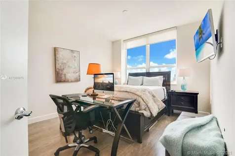 19501 W Country Club Drive Aventura FL 33180