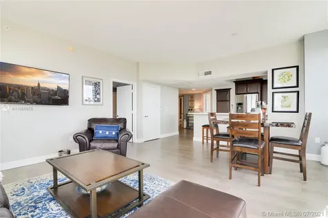 19501 W Country Club Drive Aventura FL 33180