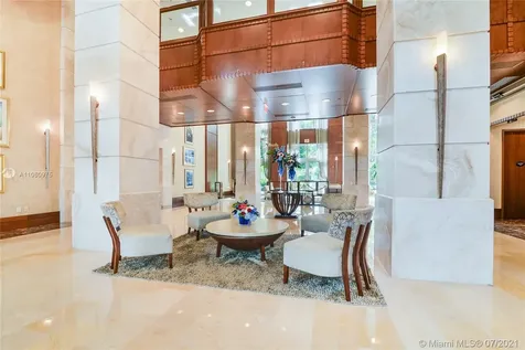 19501 W Country Club Drive Aventura FL 33180
