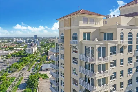 19501 W Country Club Drive Aventura FL 33180