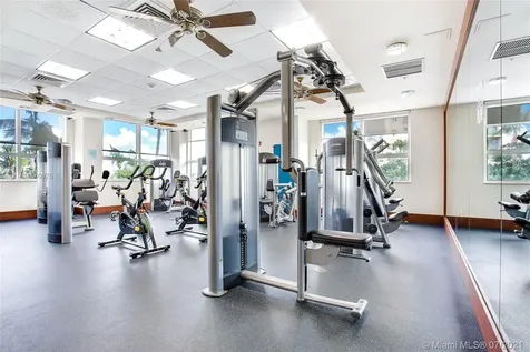 19501 W Country Club Drive Aventura FL 33180