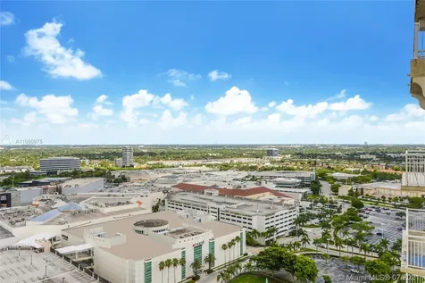 19501 W Country Club Drive Aventura FL 33180
