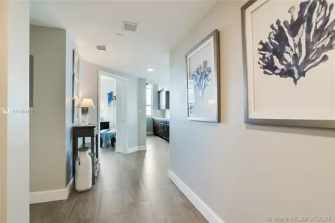 19501 W Country Club Drive Aventura FL 33180