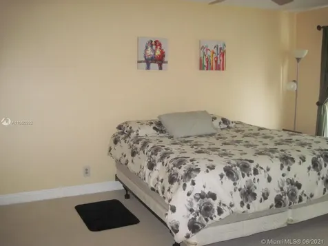 1130 NW 99th Avenue Pembroke Pines FL 33024
