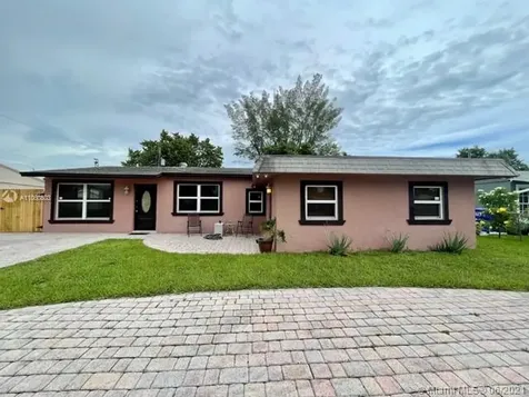1520 SW 68th Avenue North Lauderdale FL 33068