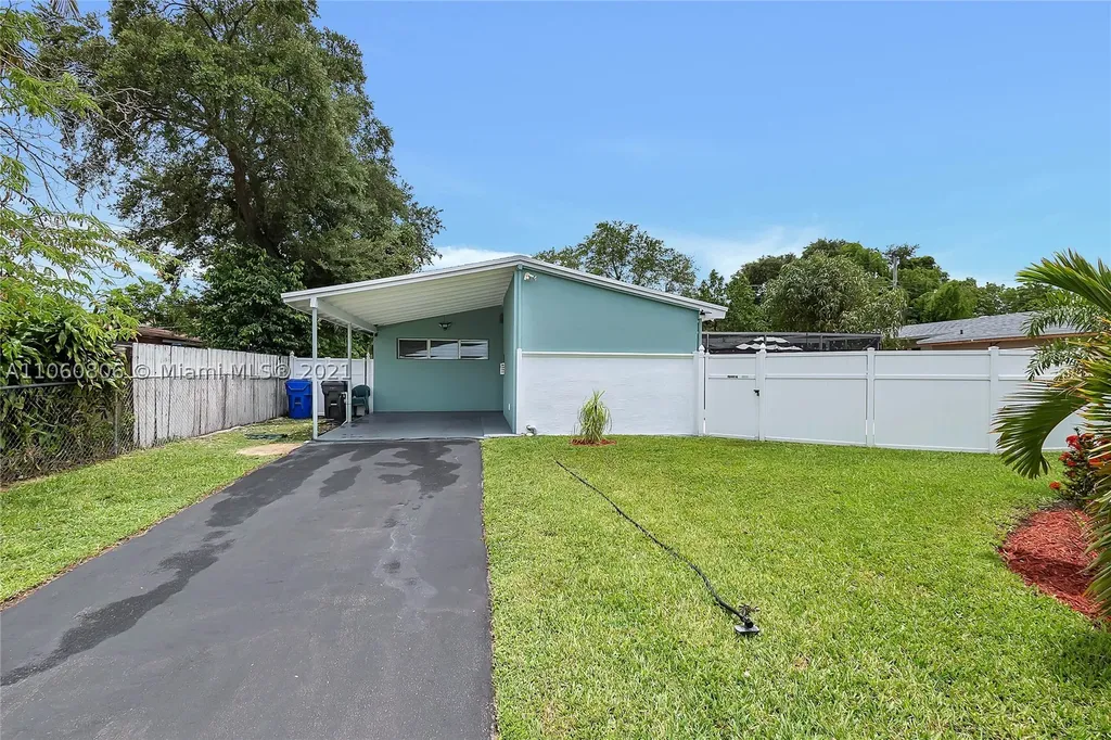 6551 Roosevelt Street Hollywood FL 33024
