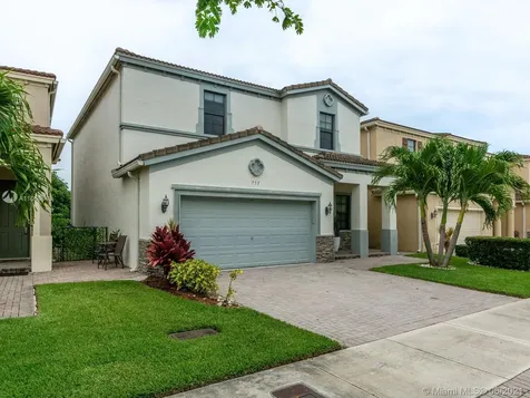 733 NE 193rd Terrace Miami FL 33179