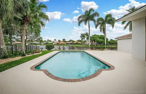 273 Landings Boulevard Weston FL 33327