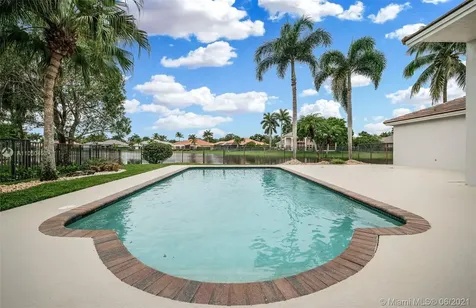 273 Landings Boulevard Weston FL 33327