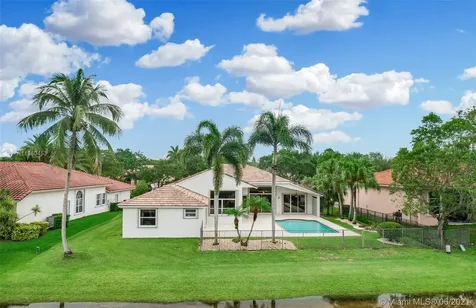 273 Landings Boulevard Weston FL 33327