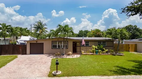 6843 NW 14th Street Plantation FL 33313