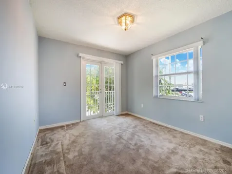 911 SW 57th Avenue Coral Gables FL 33144