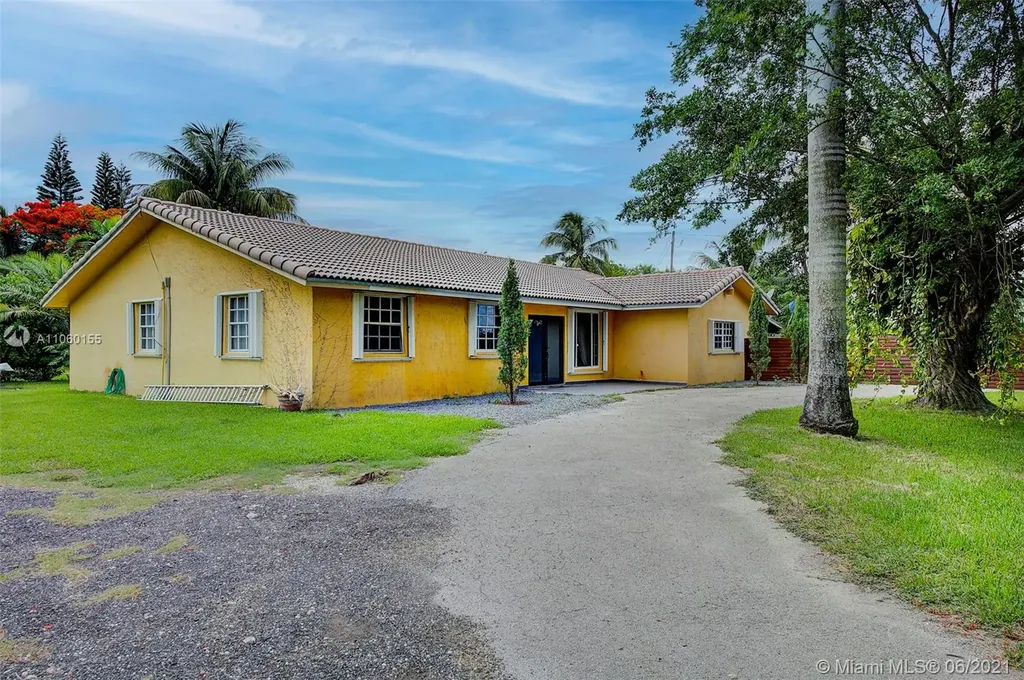 14850 SW 199th Avenue Miami FL 33196