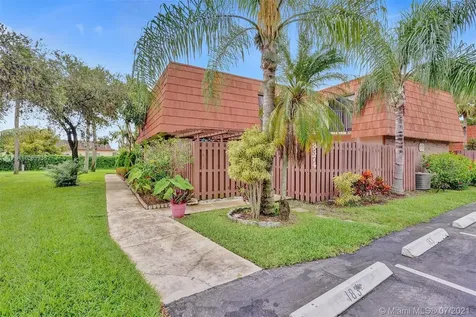 8374 S Coral Circle North Lauderdale FL 33068