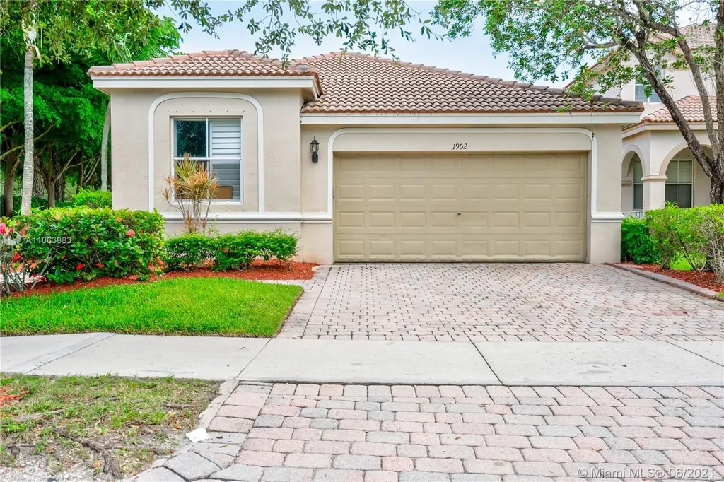 1952 Aspen Lane Weston FL 33327