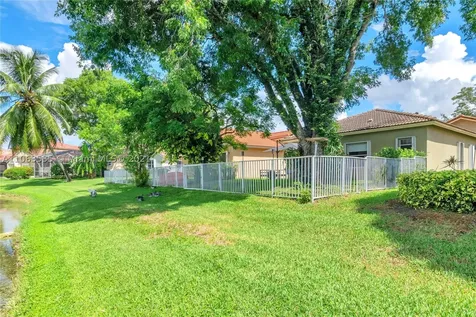 16414 Sapphire Street Weston FL 33331