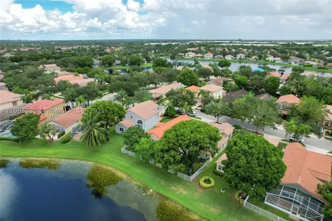 16414 Sapphire Street Weston FL 33331