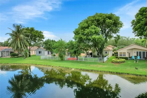 16414 Sapphire Street Weston FL 33331