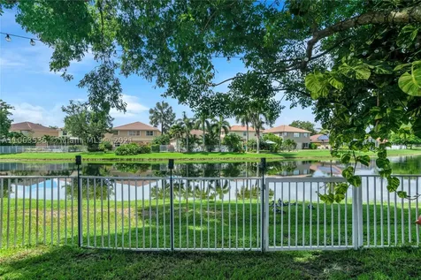 16414 Sapphire Street Weston FL 33331