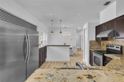 16414 Sapphire Street Weston FL 33331