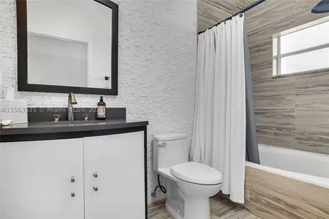 16414 Sapphire Street Weston FL 33331
