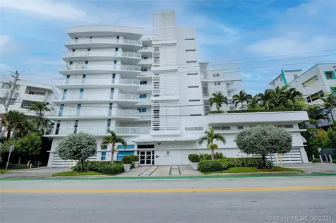 9821 E Bay Harbor Drive Bay Harbor Islands FL 33154