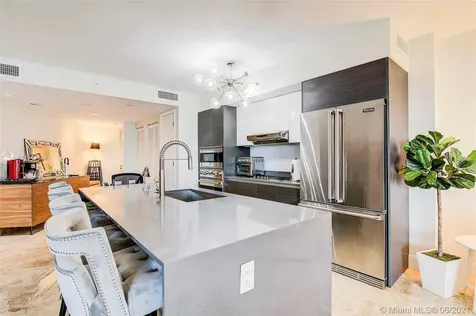 9821 E Bay Harbor Drive Bay Harbor Islands FL 33154