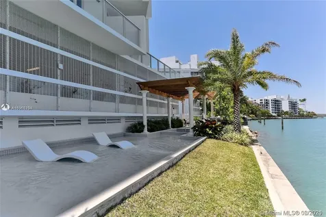 9821 E Bay Harbor Drive Bay Harbor Islands FL 33154