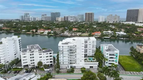9821 E Bay Harbor Drive Bay Harbor Islands FL 33154