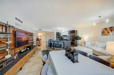 9821 E Bay Harbor Drive Bay Harbor Islands FL 33154
