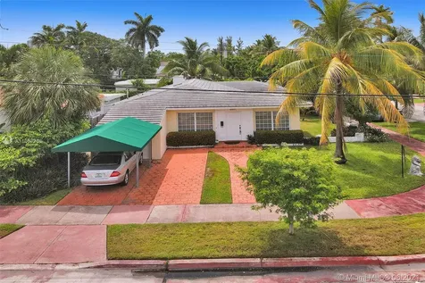 4601 Alton Road Miami Beach FL 33140