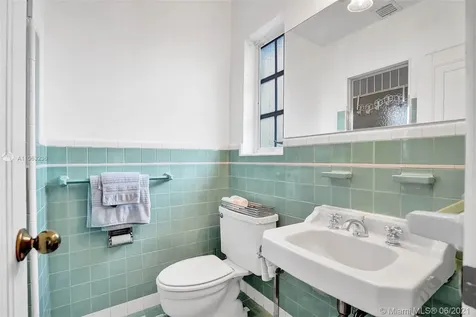 4601 Alton Road Miami Beach FL 33140