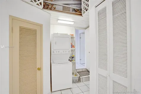 4601 Alton Road Miami Beach FL 33140