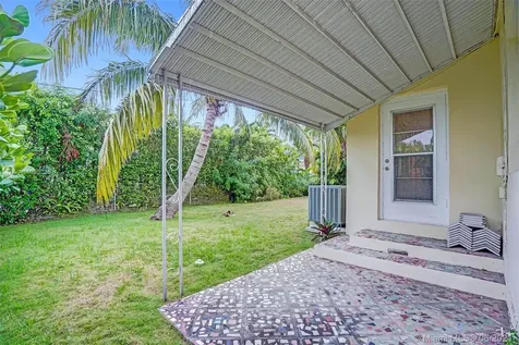 4601 Alton Road Miami Beach FL 33140