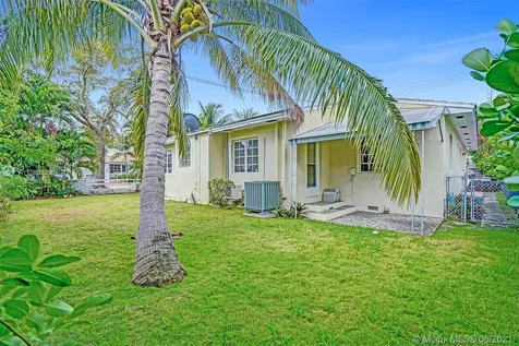 4601 Alton Road Miami Beach FL 33140