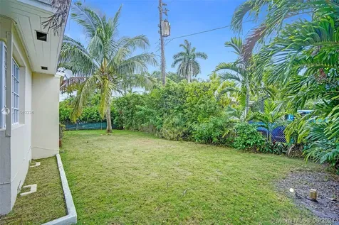 4601 Alton Road Miami Beach FL 33140