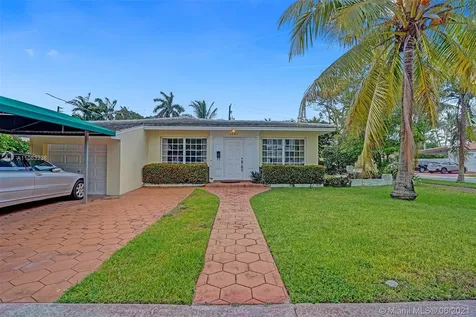 4601 Alton Road Miami Beach FL 33140