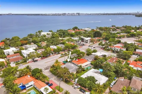 4601 Alton Road Miami Beach FL 33140