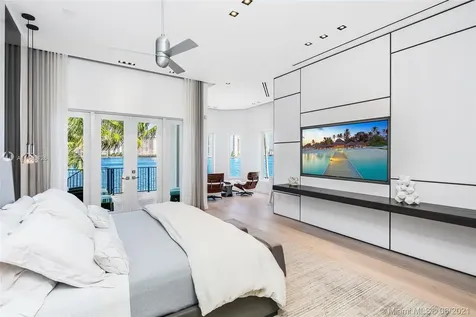 3916 Island Estates Drive Aventura FL 33160