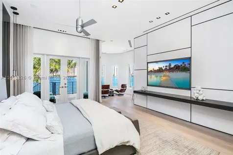 3916 Island Estates Drive Aventura FL 33160