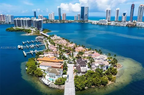 3916 Island Estates Drive Aventura FL 33160