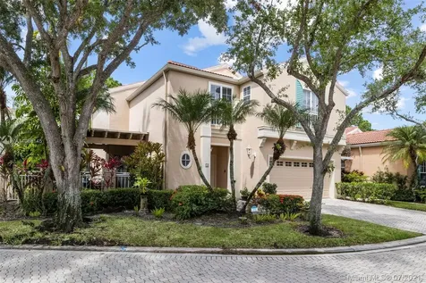 38 Via Del Corso Palm Beach Gardens FL 33418
